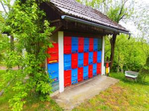 Čebelnjak