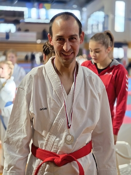 20251018_095800_1760774365163